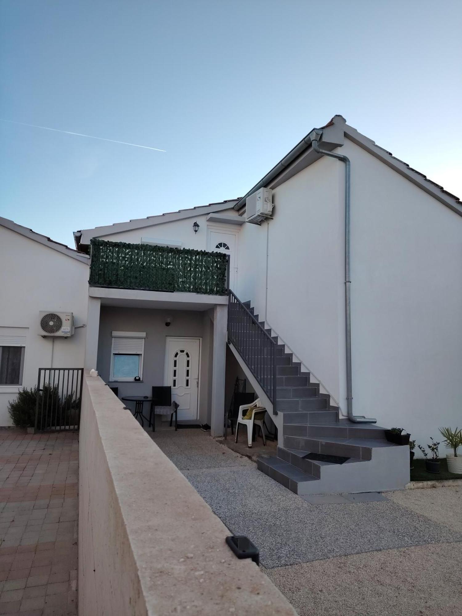 Apartman Enia Murvica  Exteriör bild